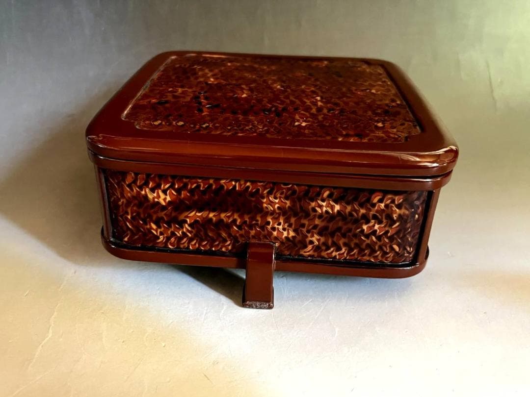 菓子器■ぬし 嘉兵工 四つ足 漆器 塗り 四角 菓子鉢 共箱 時代物 骨董品■