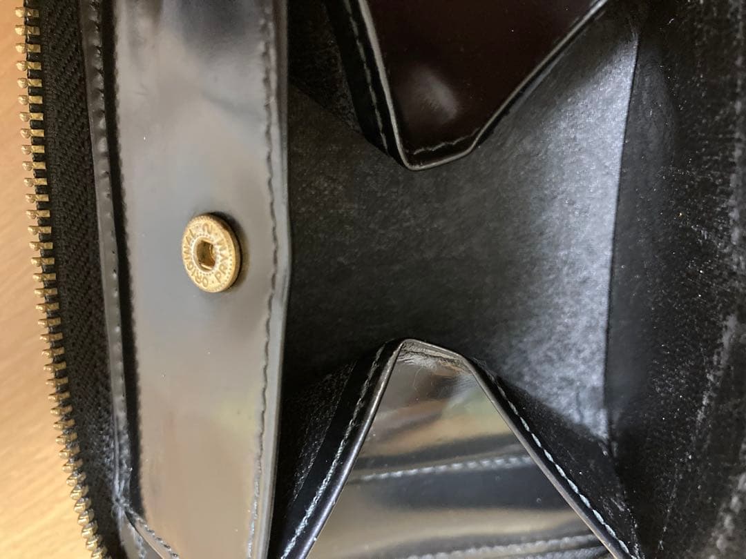 コムデギャルソン　ドット　二つ折りラウンドファスナー折ザイフ