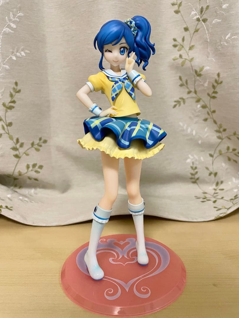 アイカツ　フィギュア　Lucrea（ルクリア）