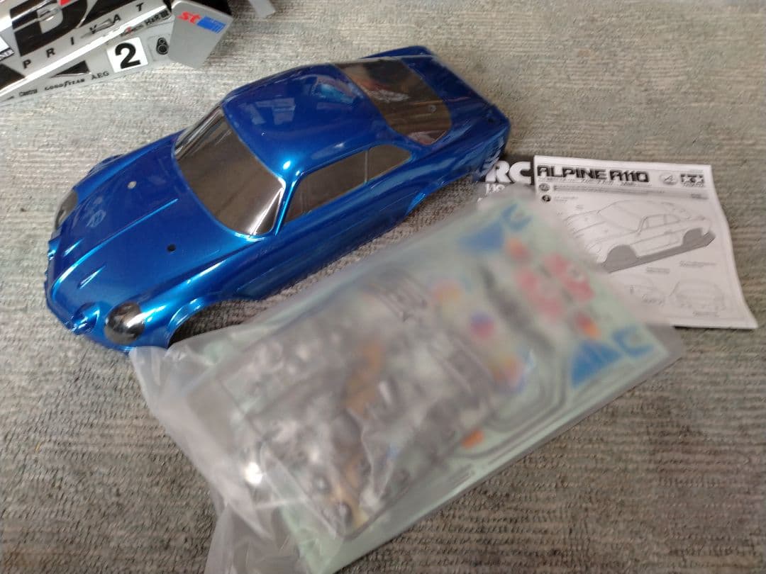 タミヤ　ベンツボディ　アルピーヌボディ