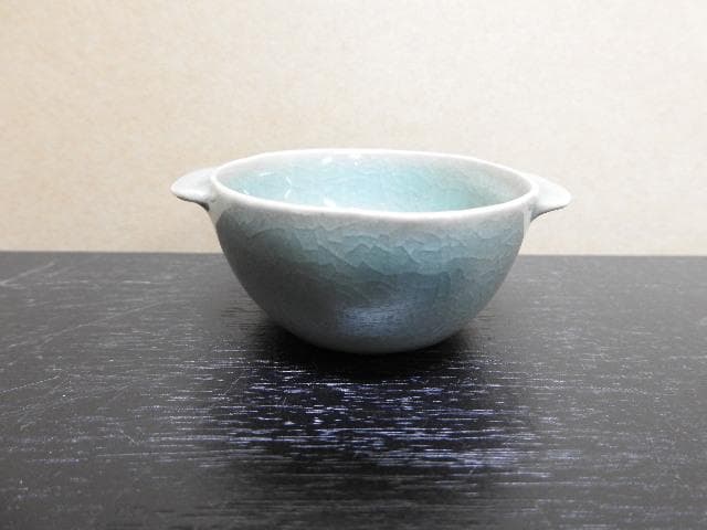 青磁盃　柳海剛　共箱　MA37