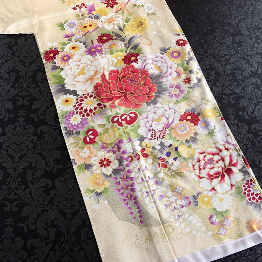 振袖セット オーダー仕立て 鳥の子色 ベージュ　牡丹　古典　成人式