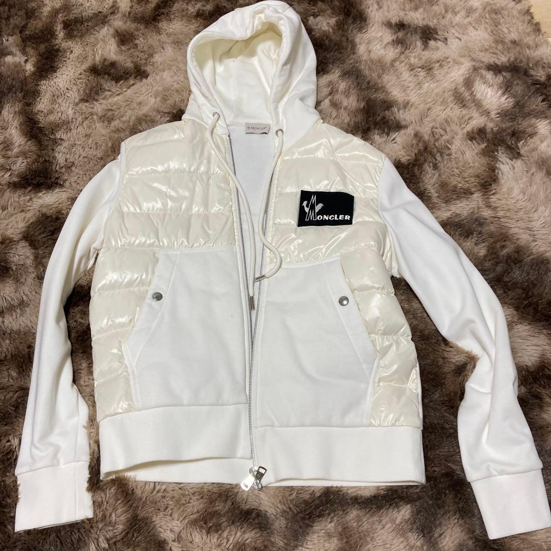 MONCLER ホワイト フード付きパーカー