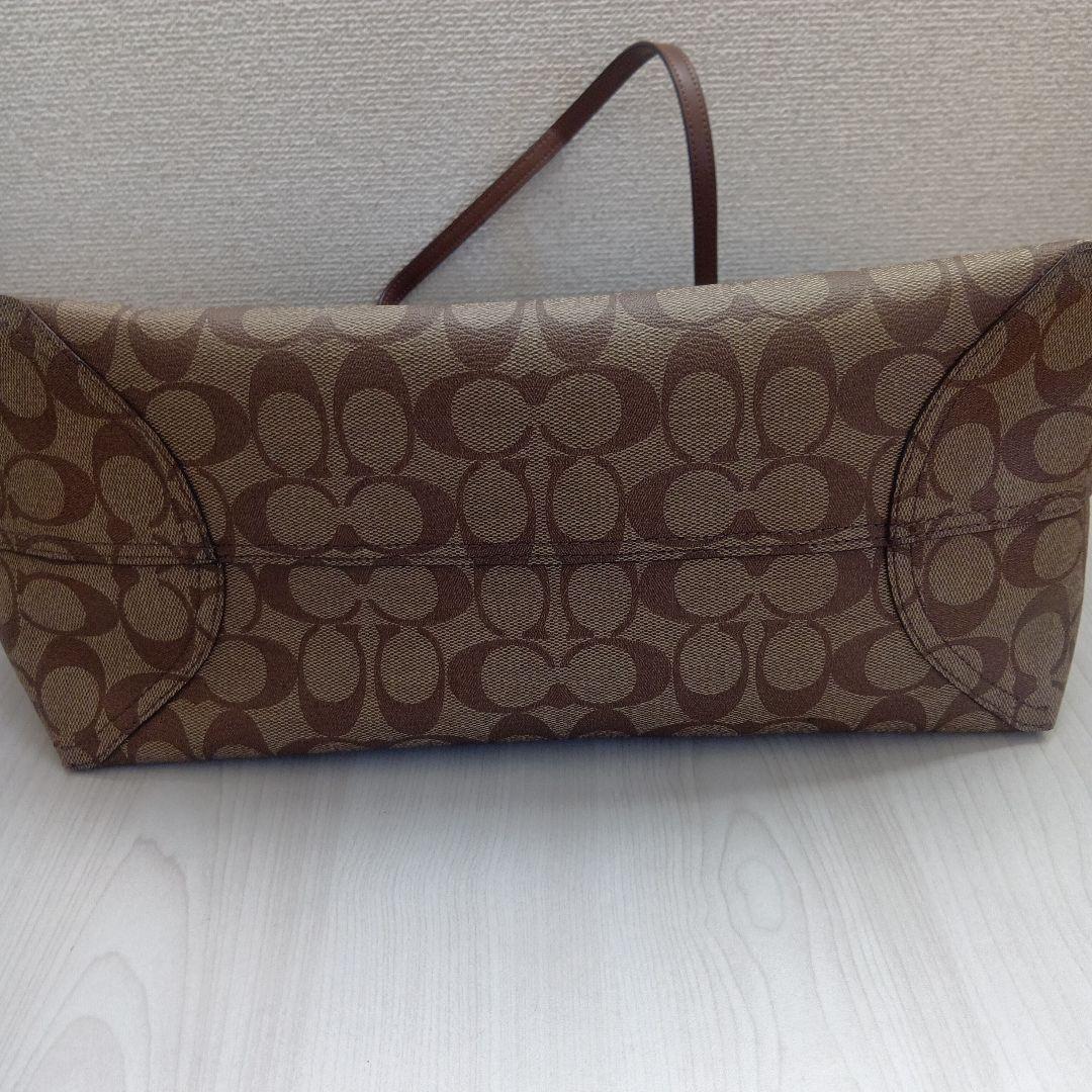 COACH ロゴプリント トートバッグ