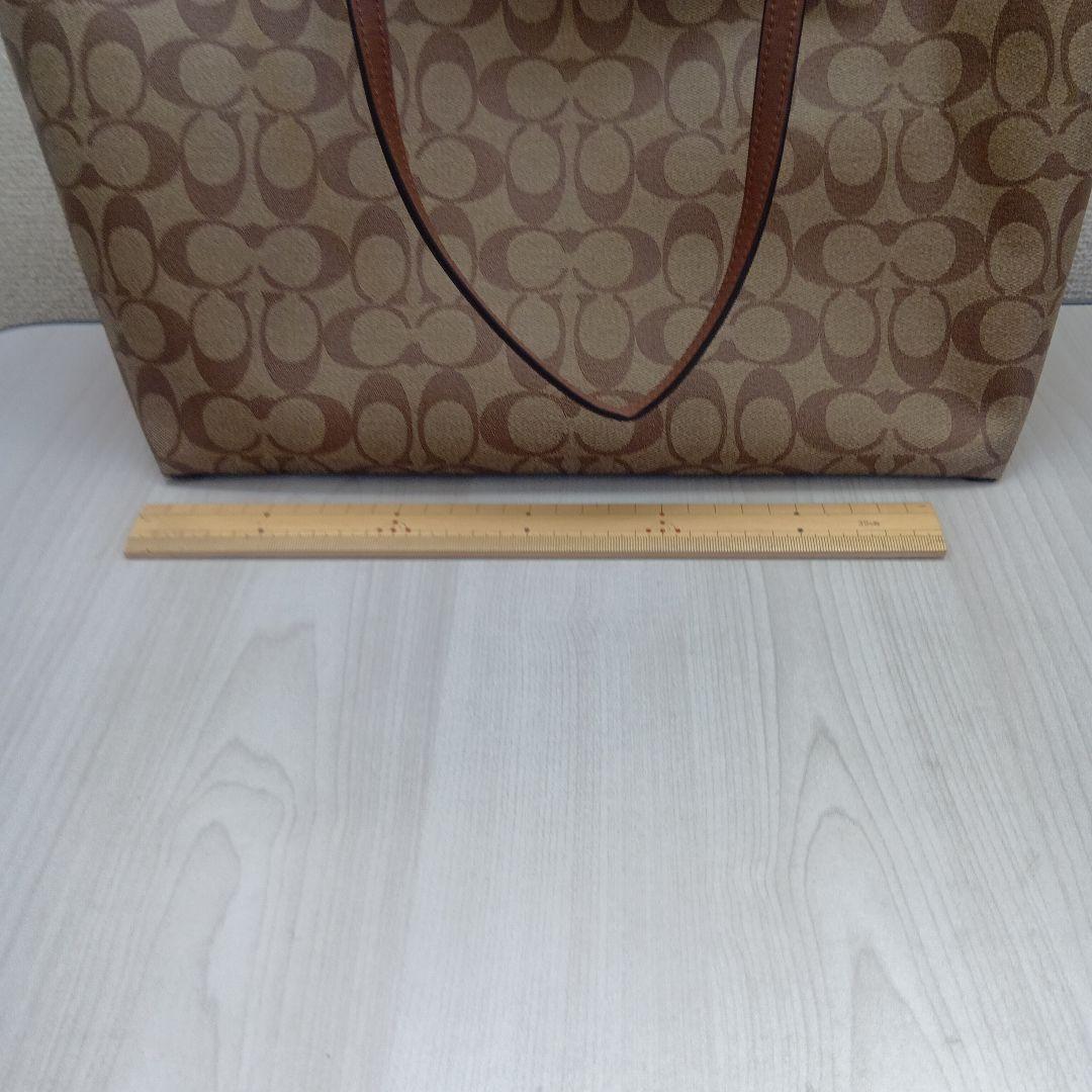 COACH ロゴプリント トートバッグ