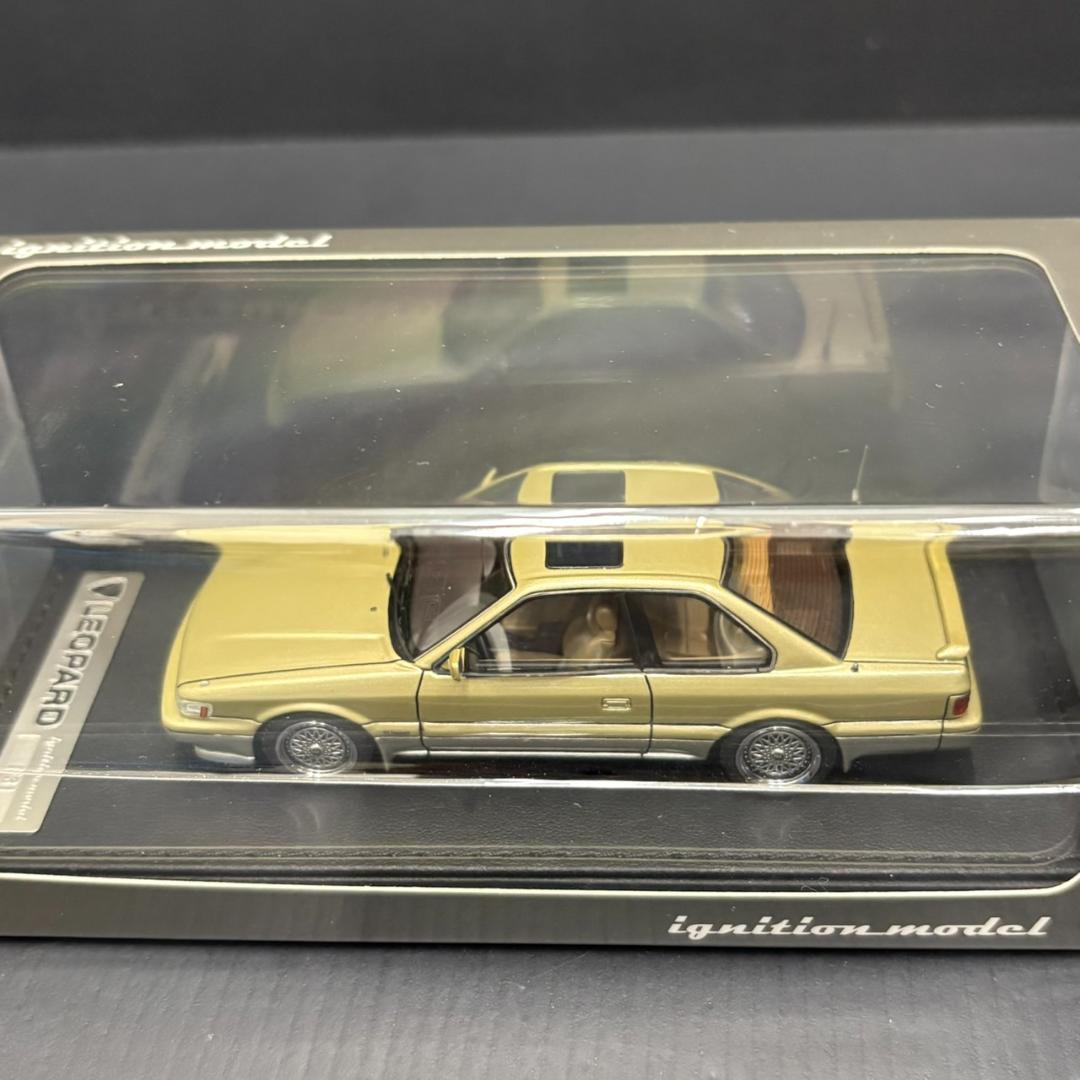 △11239　未使用品　 日産　レパード　ミニカー