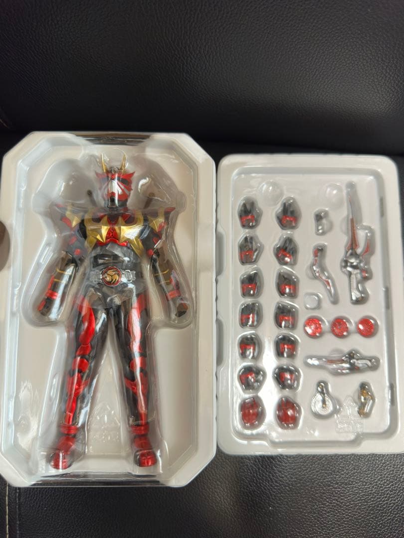 s.h.figuarts 真骨彫 響鬼 10th & 装甲響鬼 セット