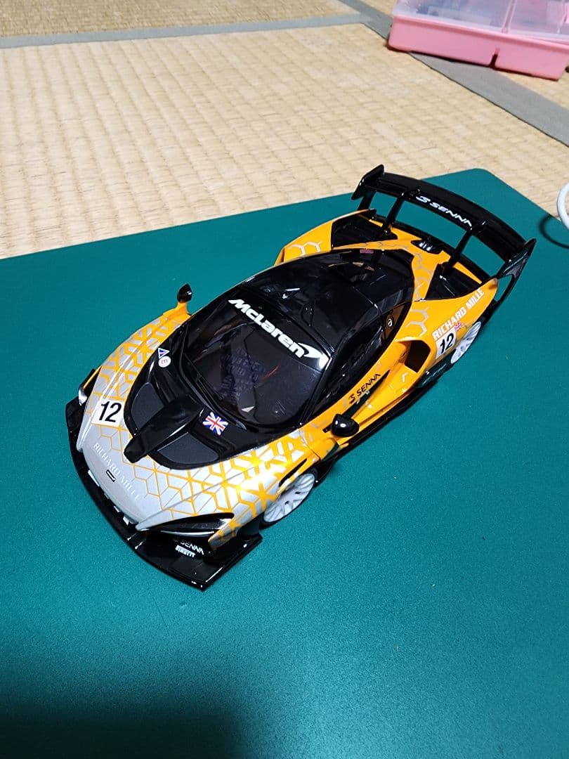 京商MR04EVO2 (書換前)とマクラーレンセナとホワイトボディ2個(NSX)