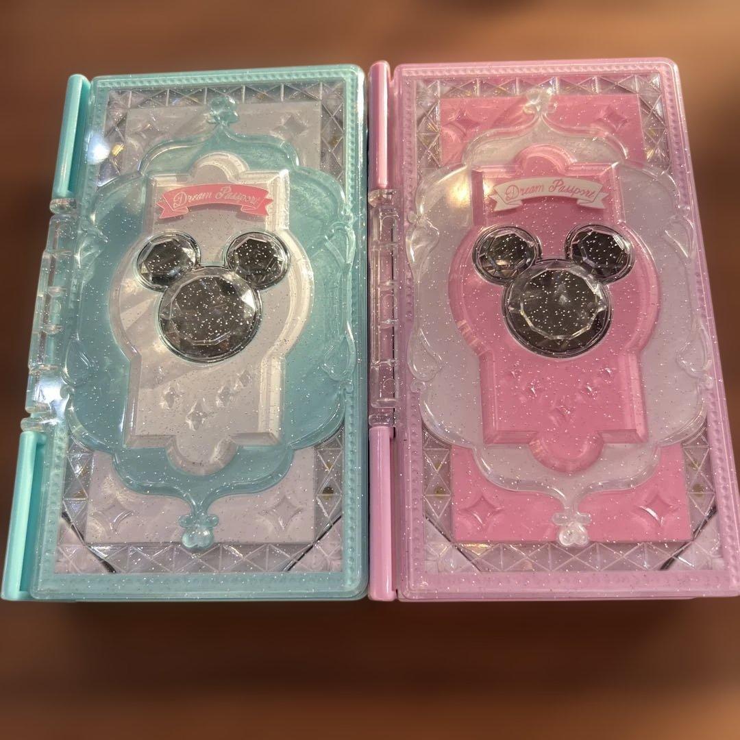ディズニー　バンダイ　ドリームパスポート　手帳型おもちゃ　２台セット