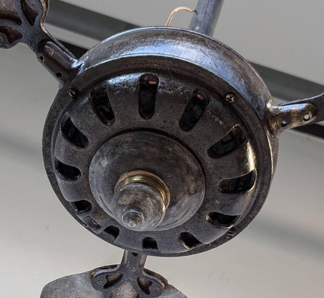 【稀少・アンティーク】マレッリ／シーリングファン／イタリア製／230V