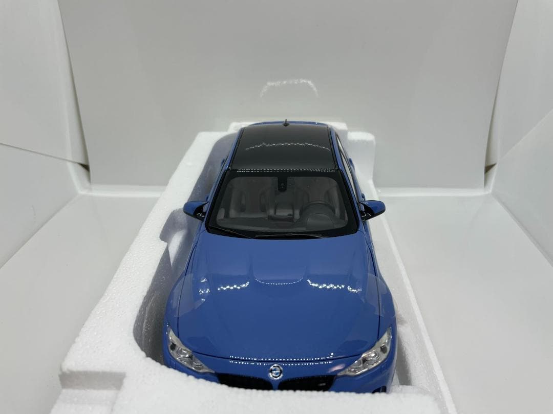 304-036 ノレブ 1/18 BMW M3 Competition 2017