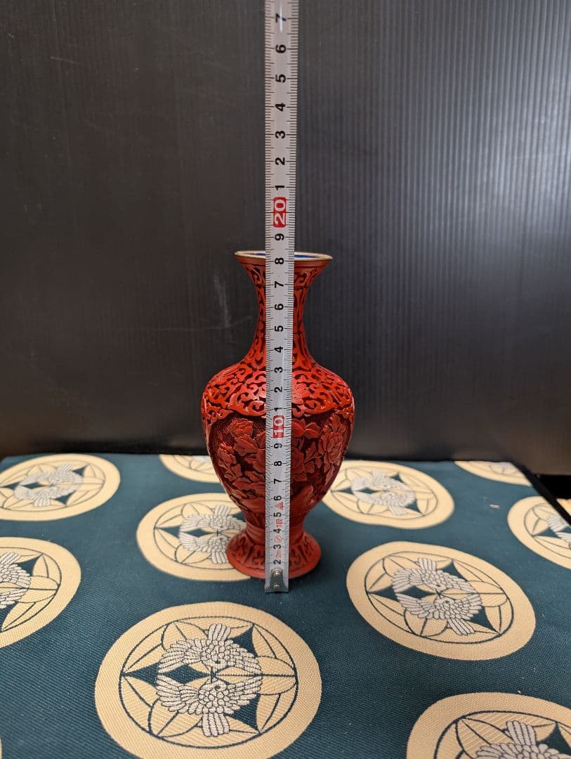 中国美術、堆朱花瓶