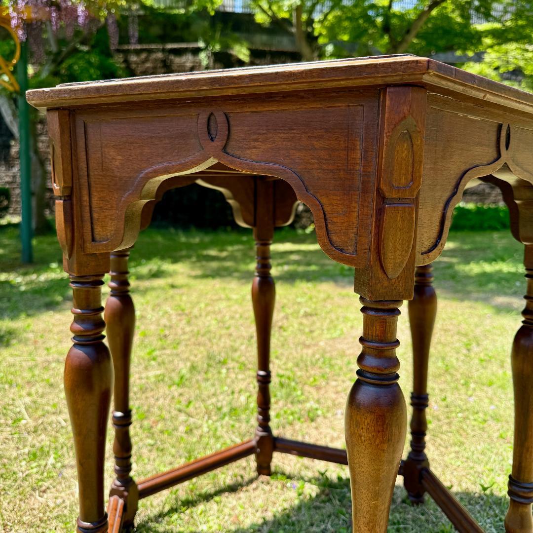 英国アンティーク　ヘキサゴンテーブル　イギリス製　幅62㎝ 高さ60㎝