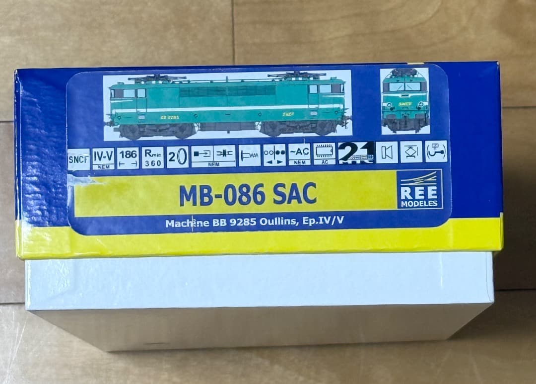 REE MODELS　BB-9285 電気機関車　AC専用　ほぼ新品