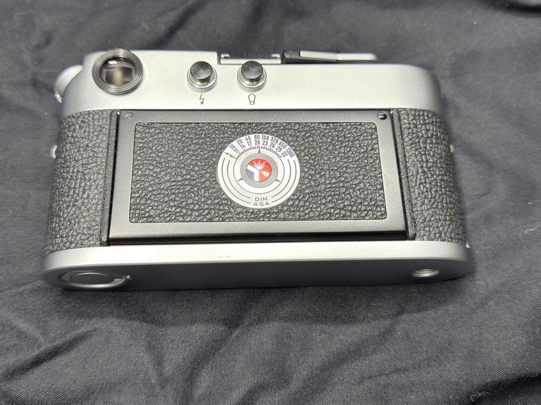 Leica M4 ボディ 【外観が綺麗】