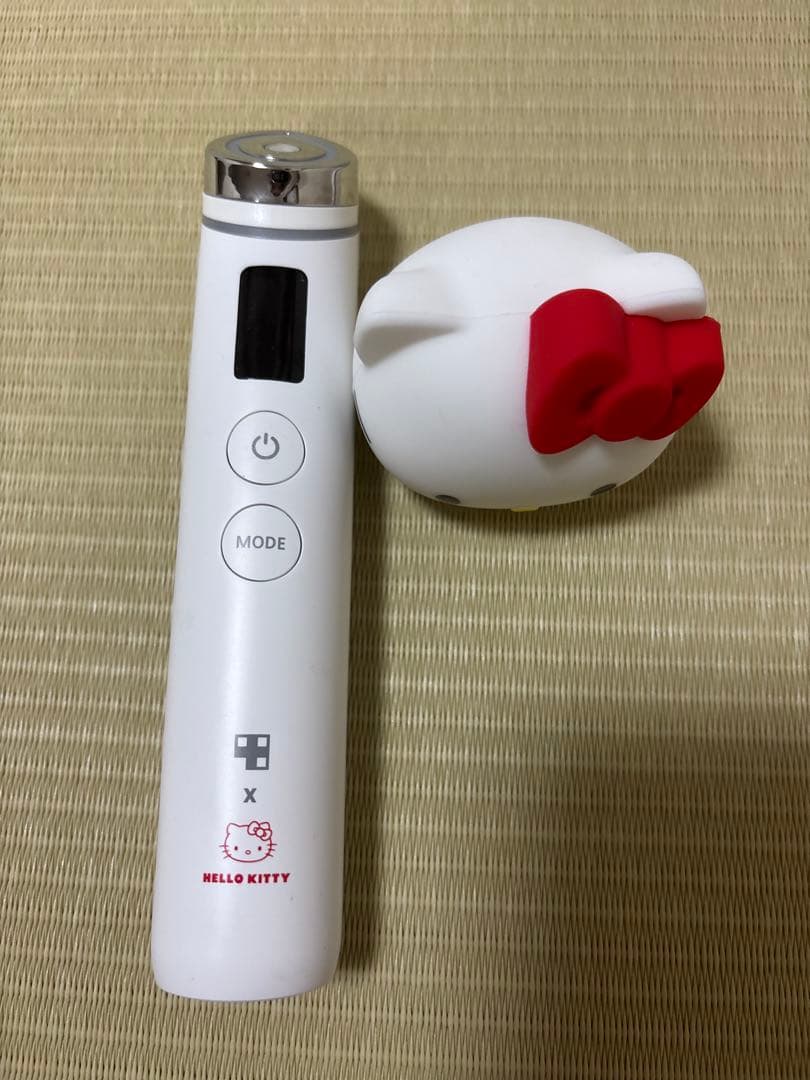 ブースタープロ　ハローキティ メディキューブ medicube 美顔器