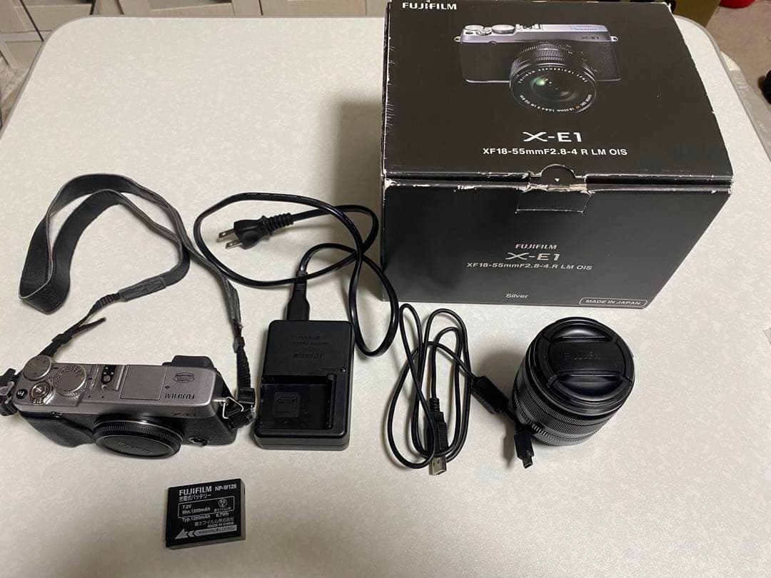 Fujifilm X-E1 デジタル一眼レフカメラ