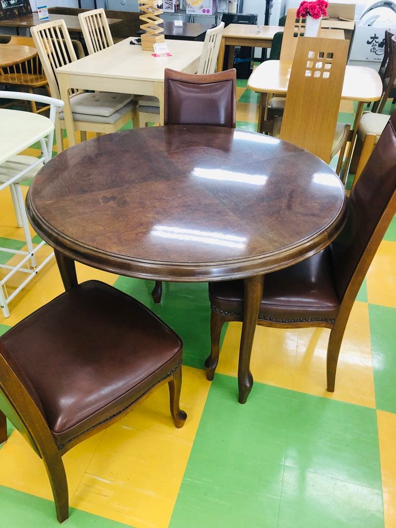 マルニ maruni ラウンドテーブル　アンティーク　猫足