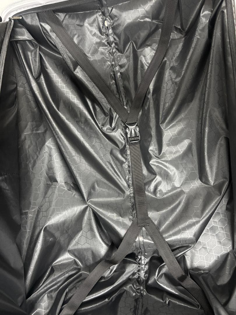 【未使用品】TABITORA KRS6016 XLズスーツケースシルバー