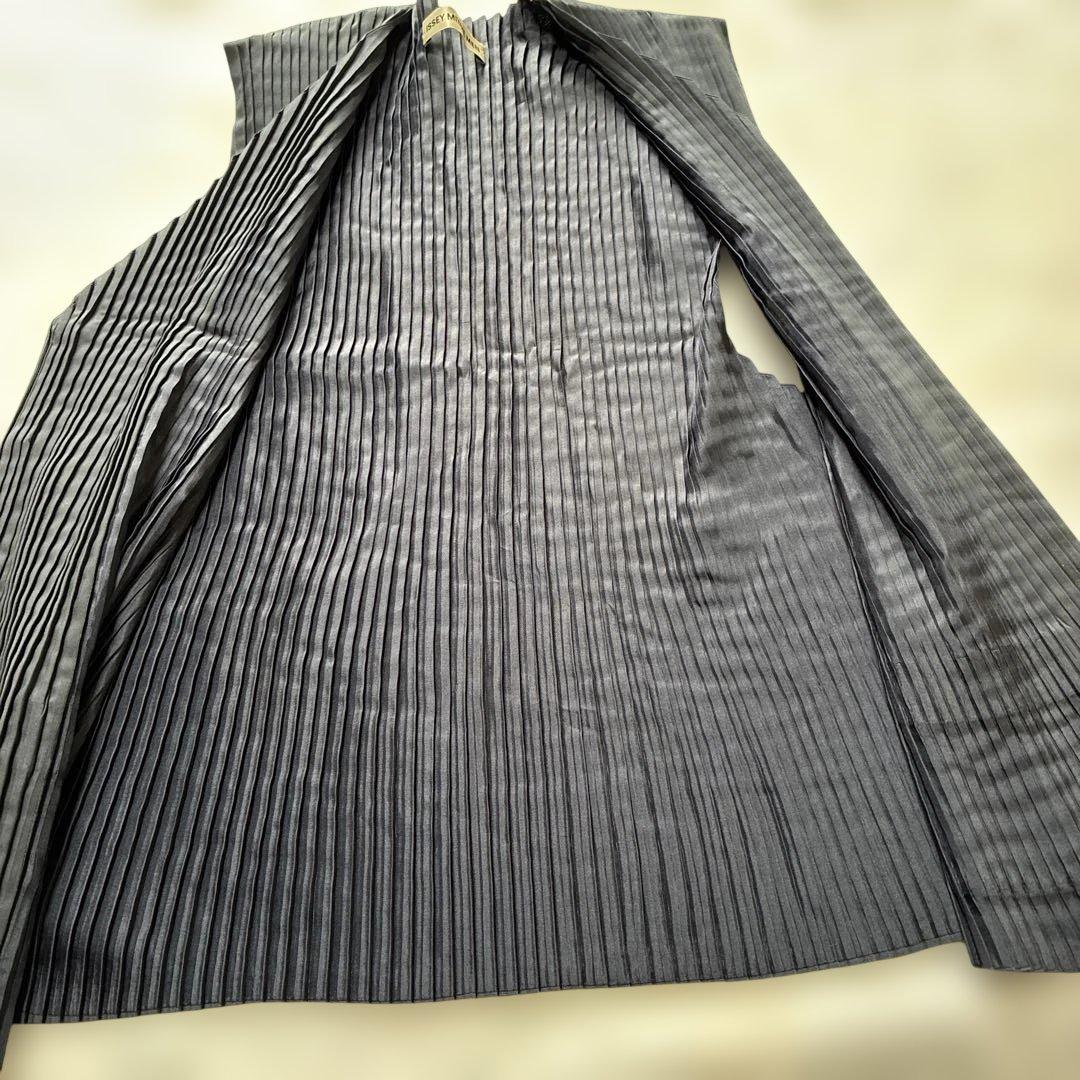 ISSEY MIYAKE プリーツベスト　 BLACK ポケット付　サイズXL