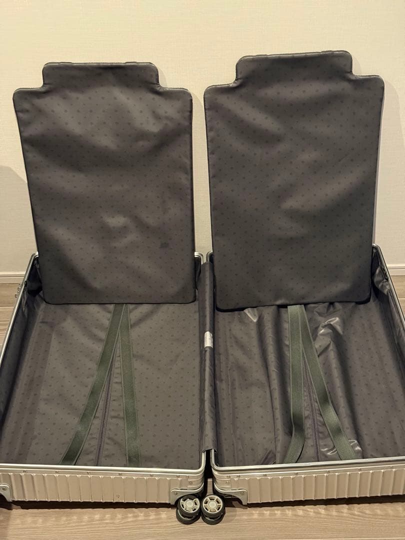 RIMOWA キャリーケース　CLASSIC チェックインL