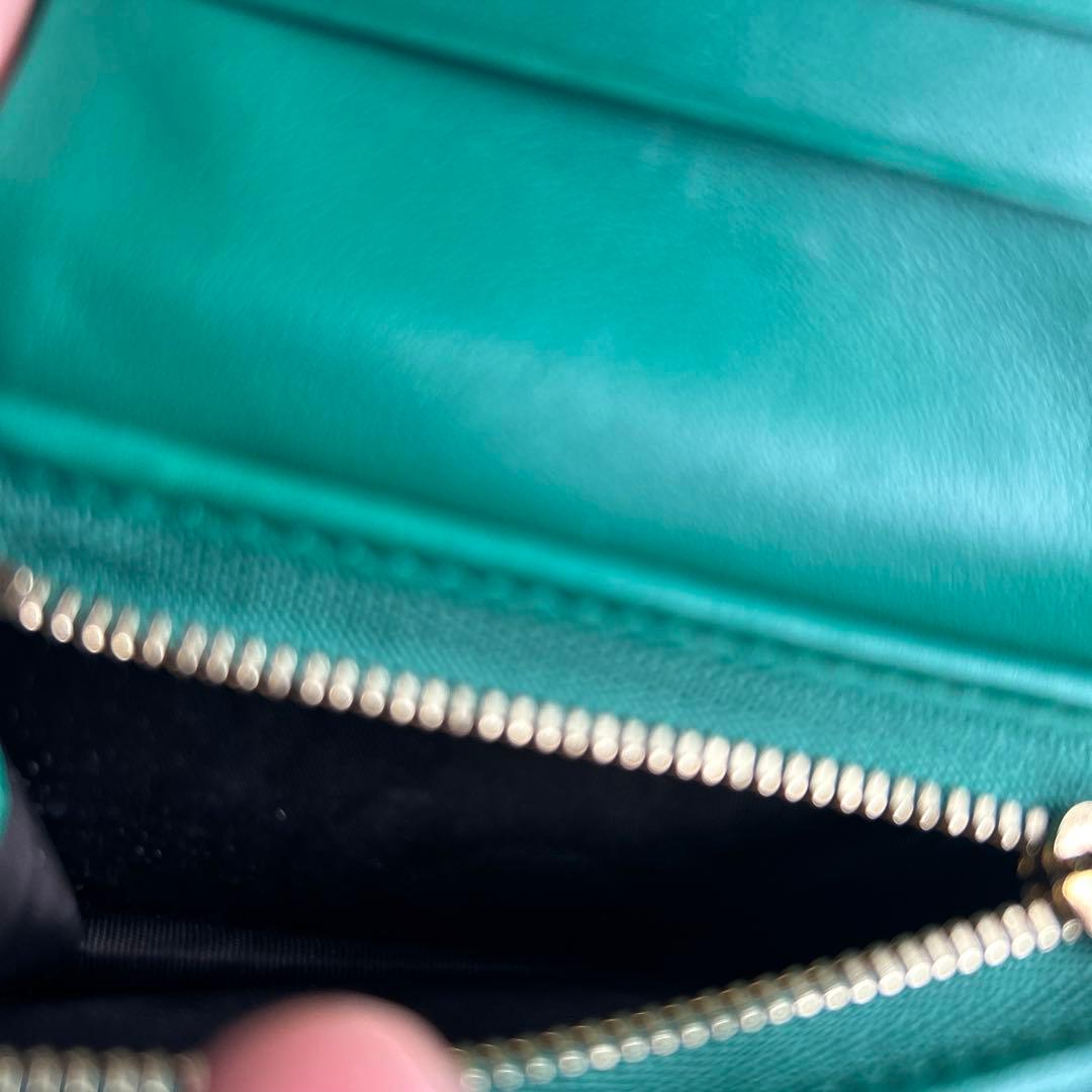 GUCCI グリーン 二つ折り財布