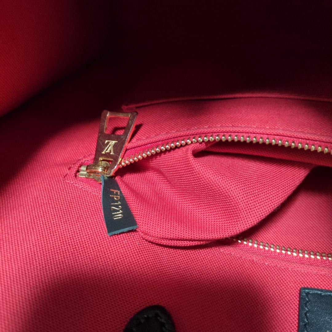 ルイ・ヴィトン 　モノグラム オンザゴーMM