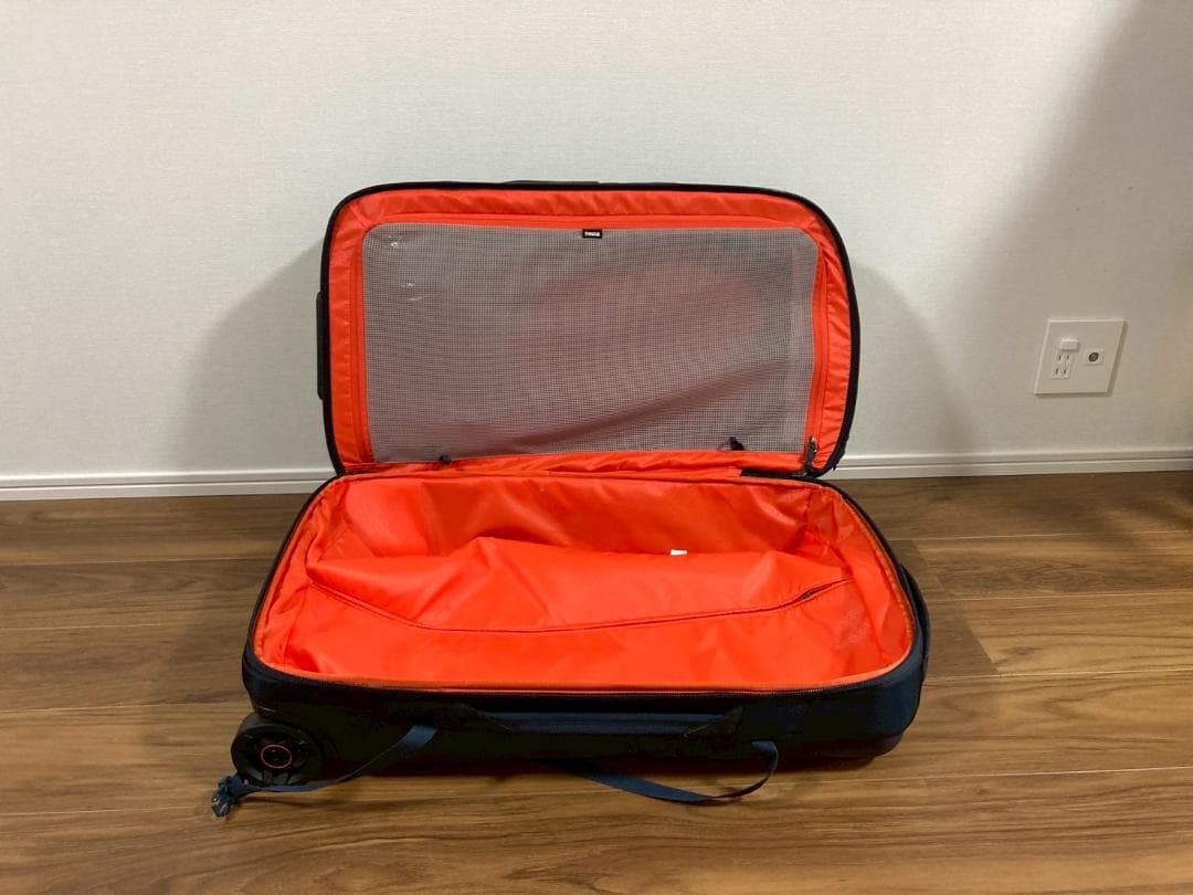 【生産終了品 新品】老舗高級ブランド THULE 大型スーツケース 75L