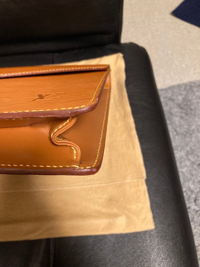 阿*鳥様 ルイヴィトン エピ ポルトドキュマン ビジネスバッグ ブリーフケース