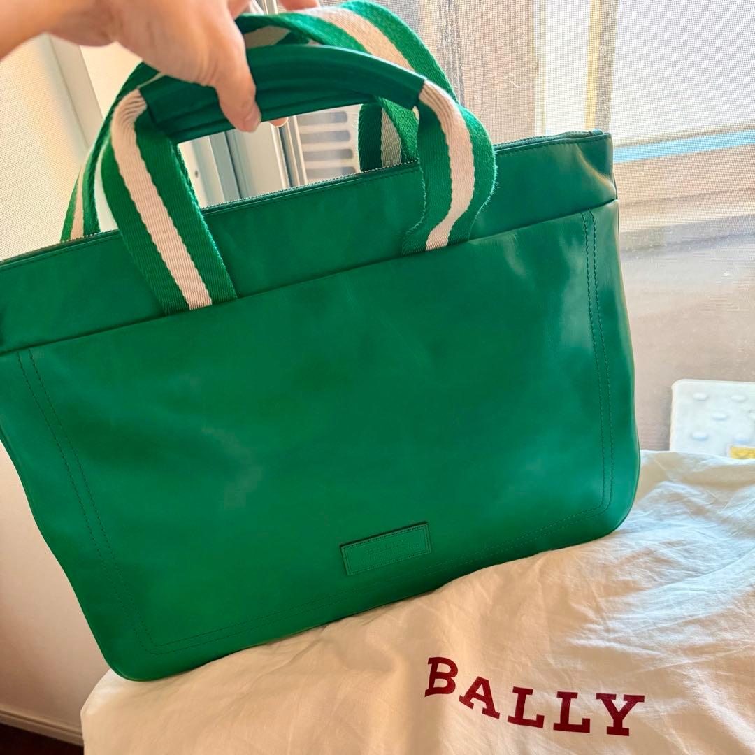 ケ*ス様 值下け!BALLY ビジネスバッグ