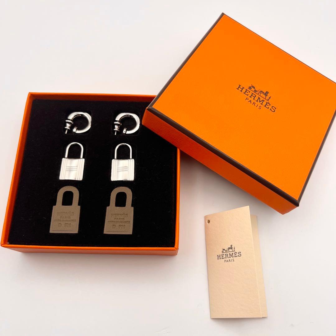 【新品未使用】エルメス オーケリー カデナ ピアス エトゥープ