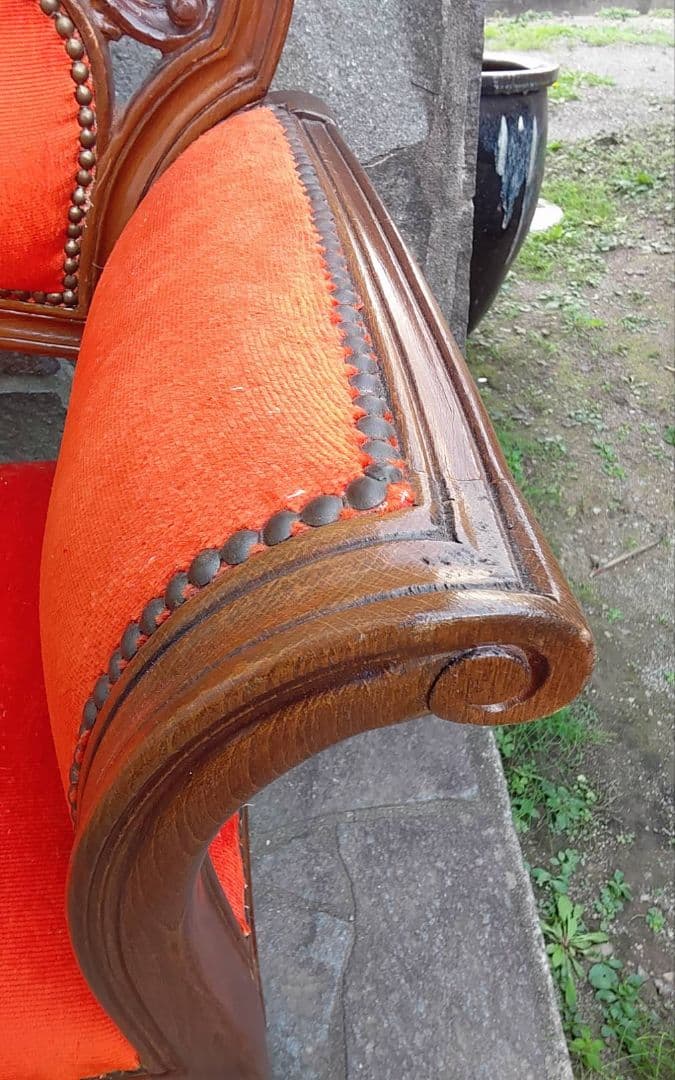 イギリスアンティーク ビクトリアンスタイル オレンジベルベットソファ