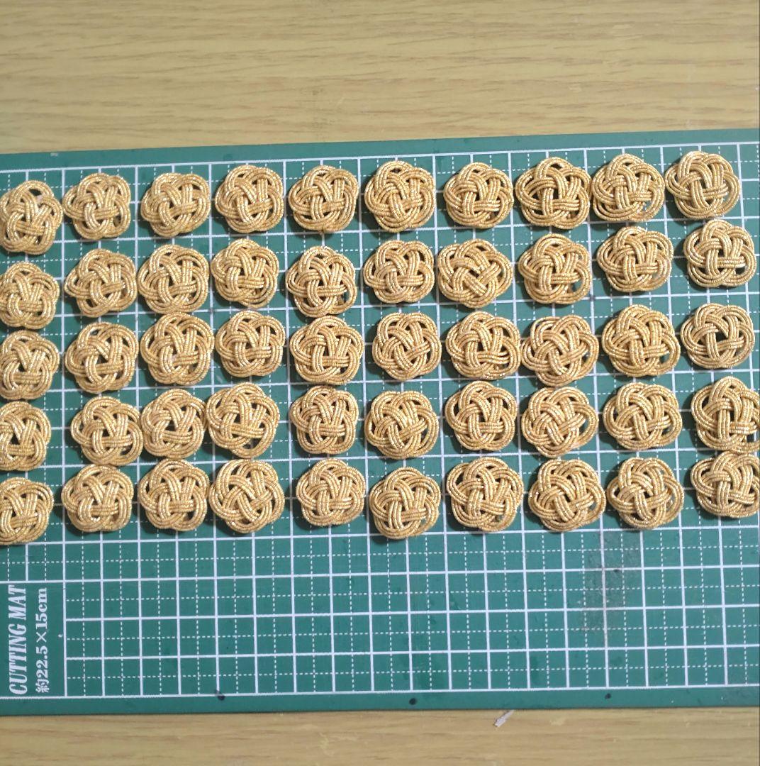 水引パーツ　梅結び　ゴールド300個　シルバー200個