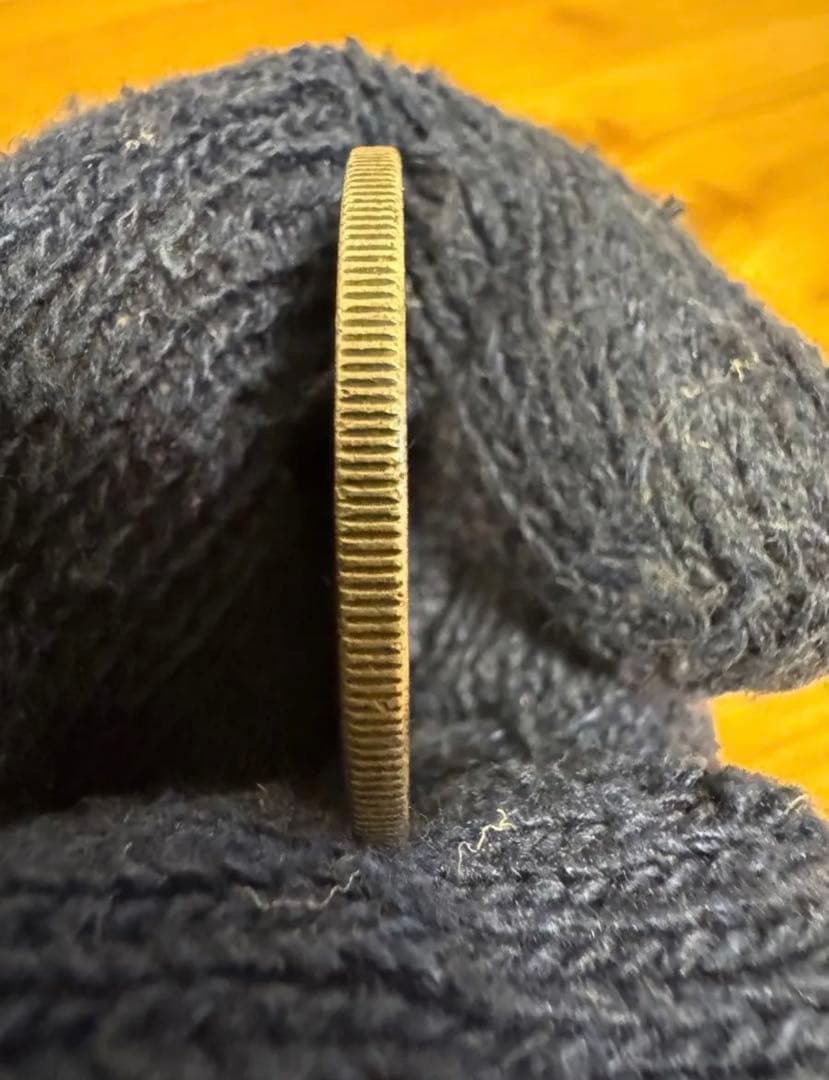 歳末感謝セール❗️★本物保証★　新一円銀貨　大型　明治19年　特年　1円　一圓