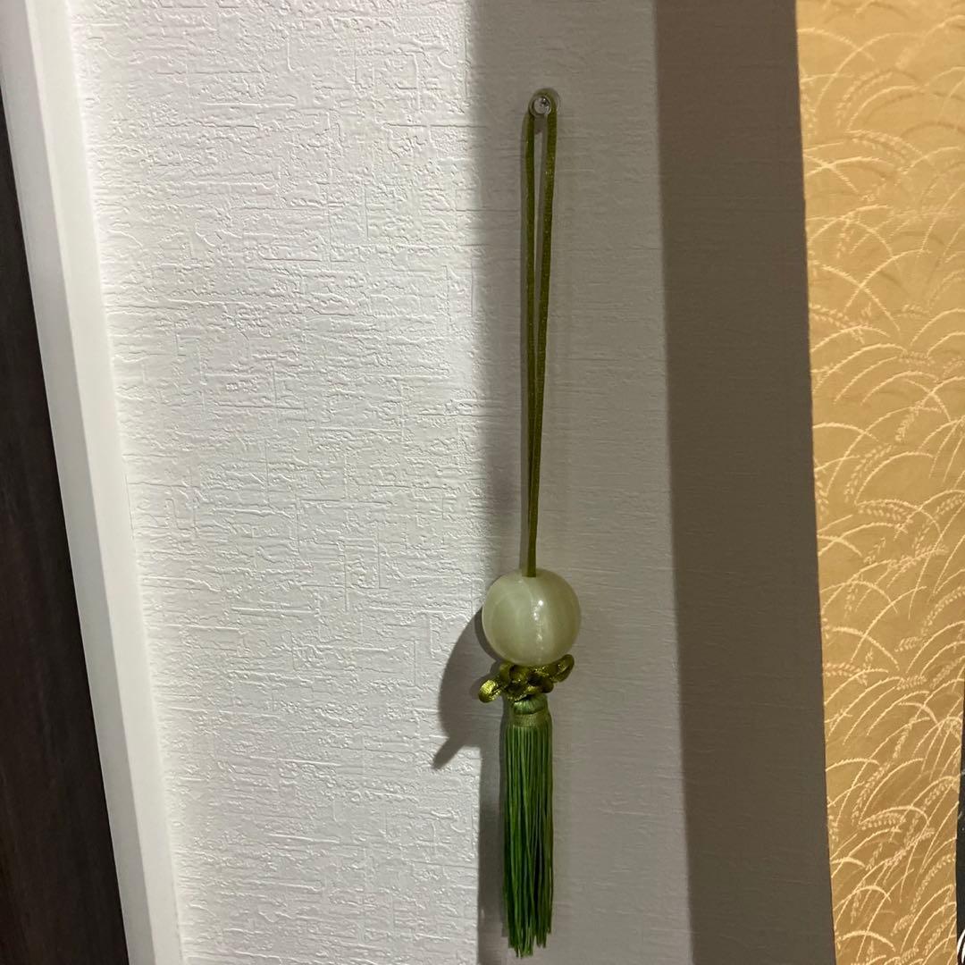 白黒の鶴と松の掛軸