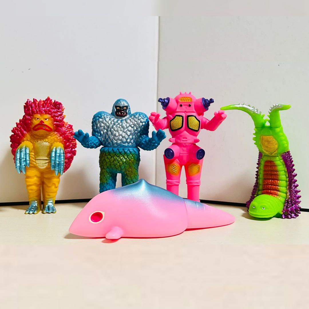 カイジュウカラーズ　ソフビ　kaiju colors キングジョー　ガヴァドン
