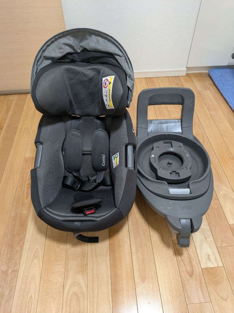 COMBI　THE S ザエス チャイルドシート