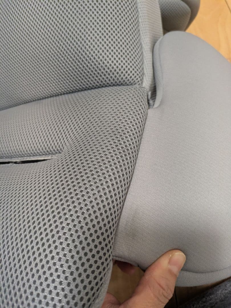 COMBI　THE S ザエス チャイルドシート