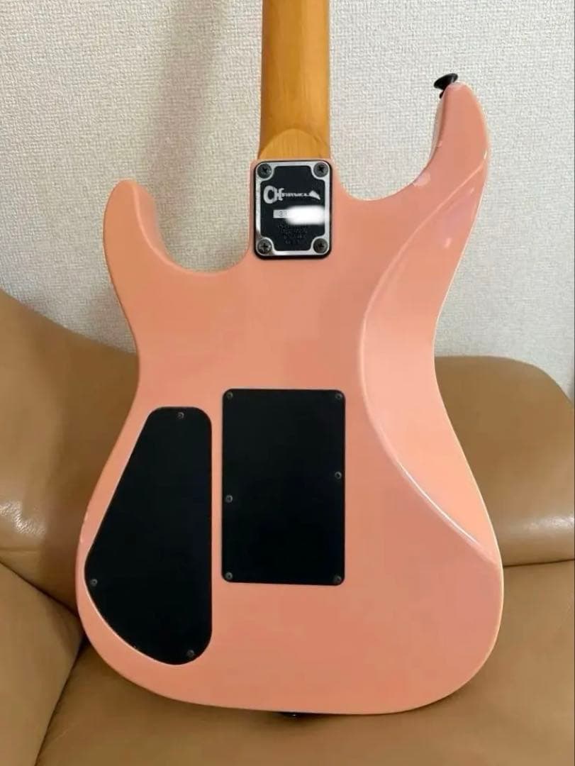 Charvel エレキギター (純正ストラップ付き）