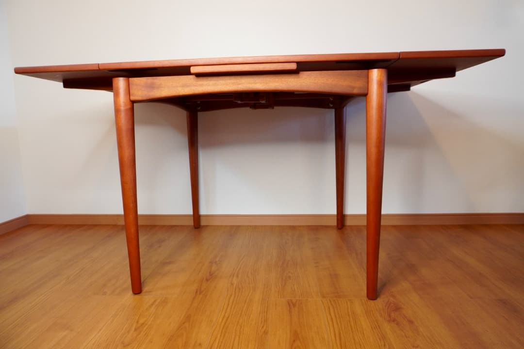 ACTUS H.W.F マホガニー エクステンションテーブル&チェア2脚