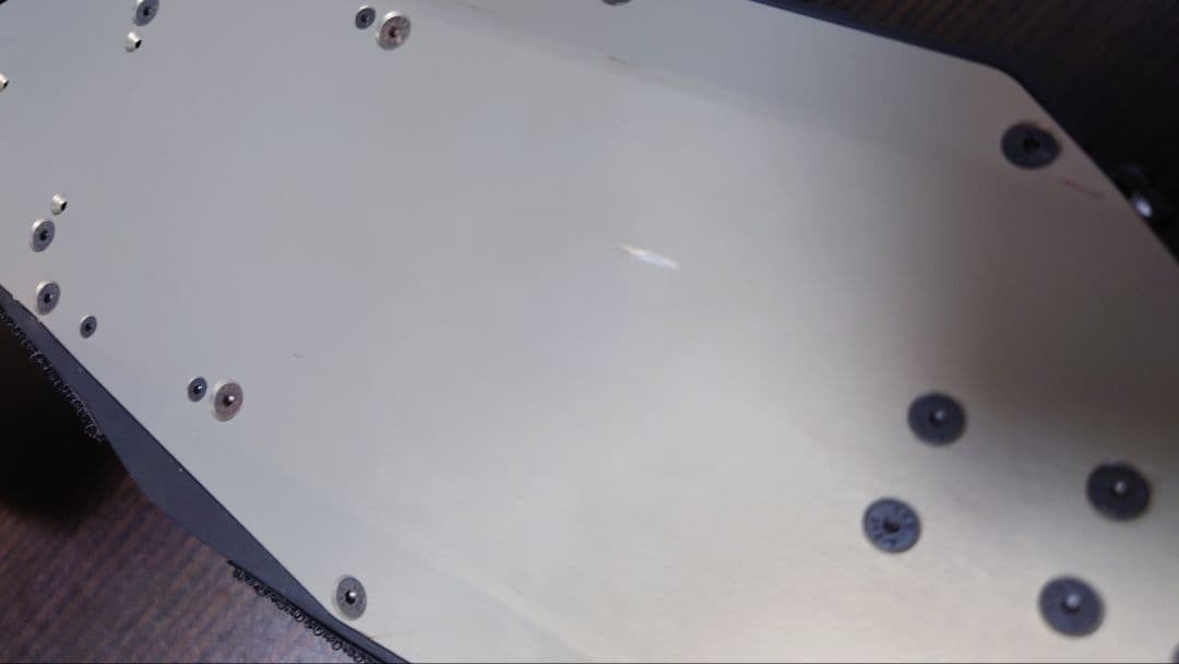 ASSOCIATED RC10 B7D車体のみ