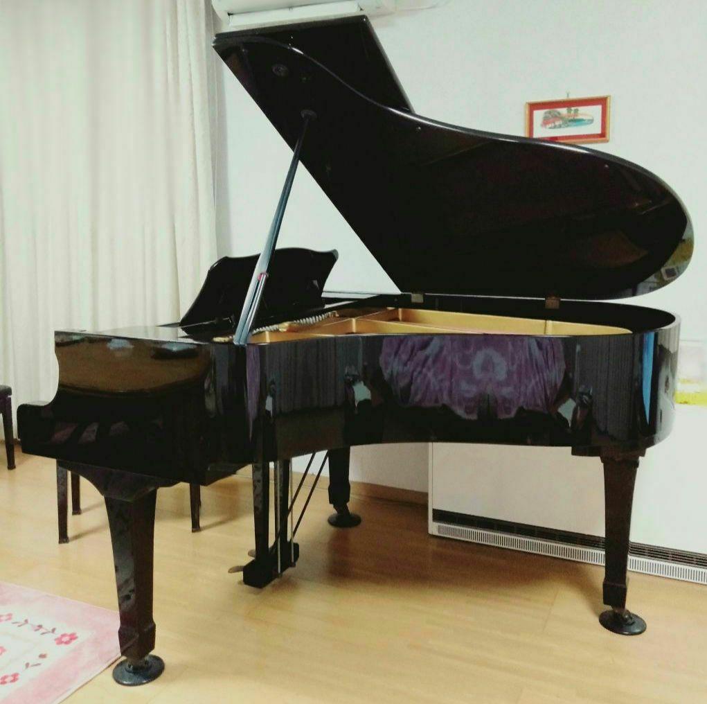グランドピアノ　ヤマハ