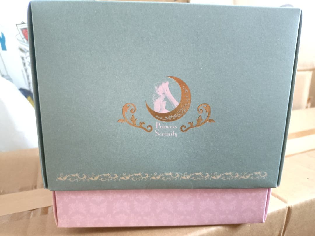 セーラームーン　オルゴール　タキシードミラージュ