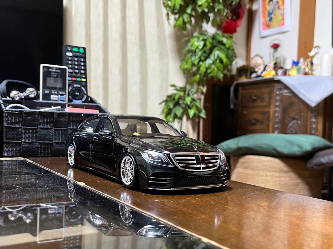 メルセデスベンツ　Sクラス　1/18