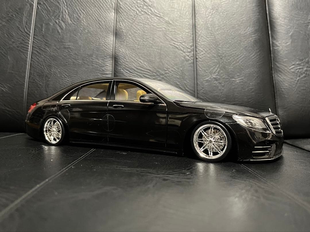 メルセデスベンツ　Sクラス　1/18