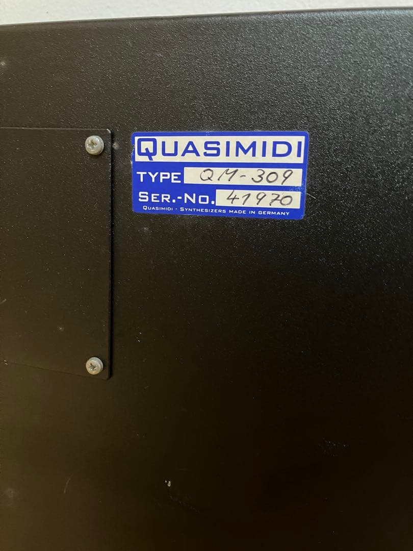 ［希少・アナログシンサ］Quasimidi Rave-o-lution 309