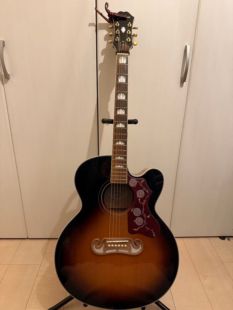 美品 エピフォン エレアコ J-200EC studio kyser のカポ付き