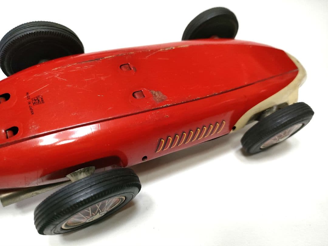 レーシングカー ブリキの自動車