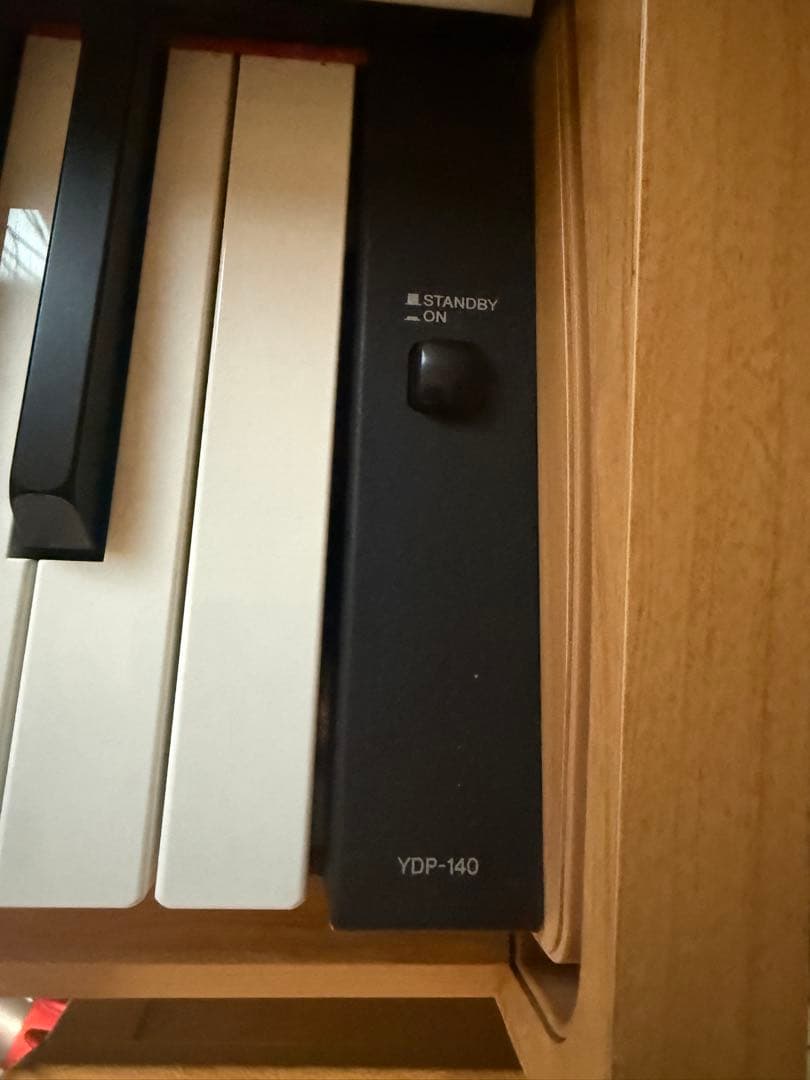 YAMAHA ARIUS ヤマハ　電子ピアノ YDP-140