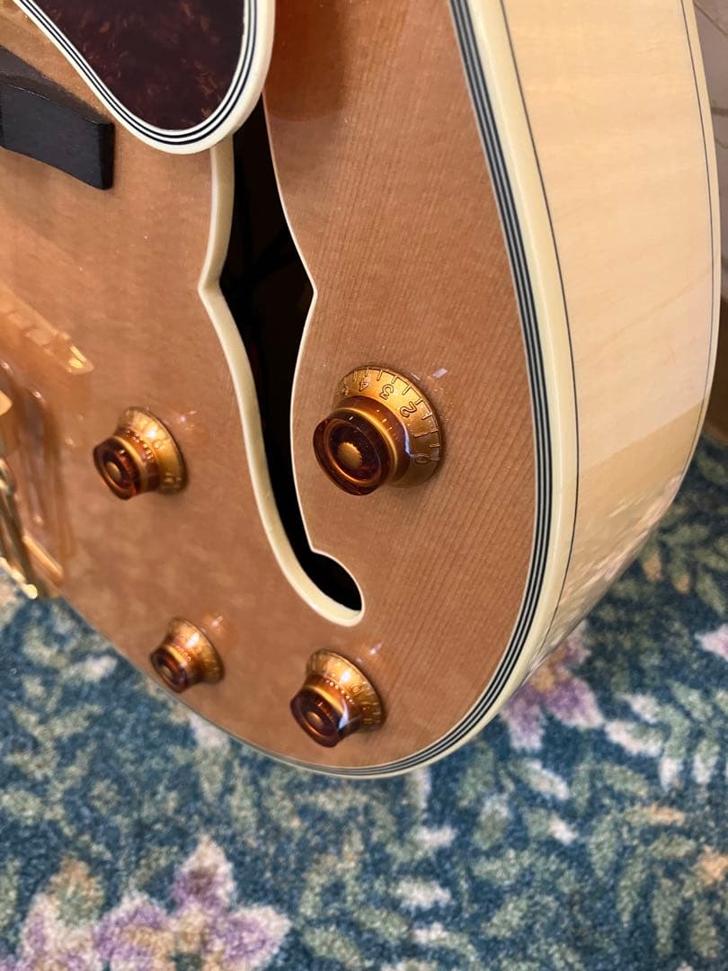 フルアコ　Epiphone エピフォン　EMPEROR-Ⅱ PRO